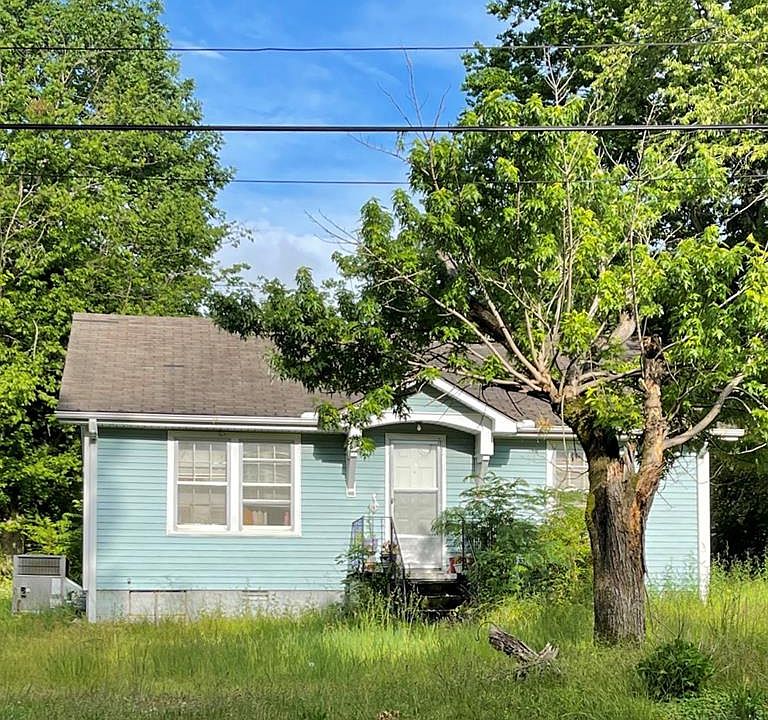1st image of 161 Vicksburg Ave