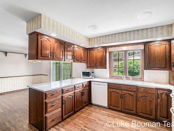 2nd image of 110 Sorrento Dr