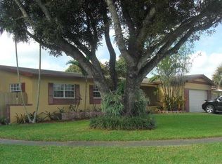 8260 NW 17th Ct, Pembroke Pines, FL 33024