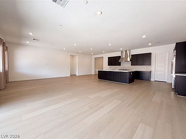 8219 Gusty Brook St, Las Vegas, NV 89113, photo 3