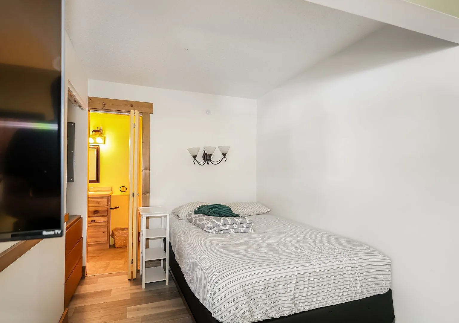 Hill Condo Studio Located in Big Sky — Photo 2