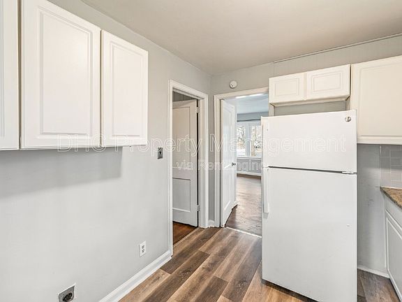 4th image of 575 Georgia Ave