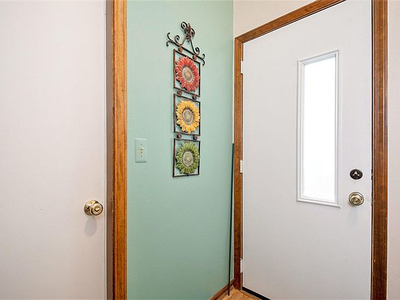 5th image of 2797 Rockvalley Ct NE