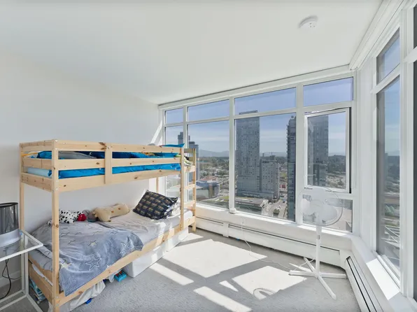 13350 Central Ave #2508, Surrey, BC V3T 0S1