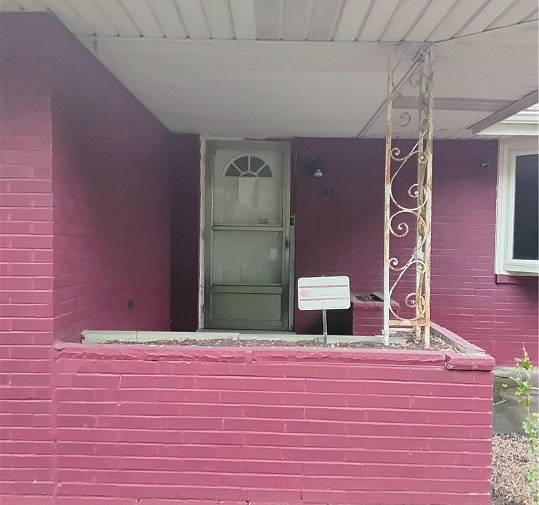 1st image of 130 Mountain Ave