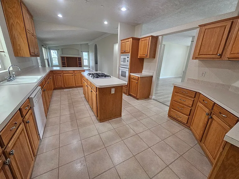 4655 Dawson Rd — Photo 4