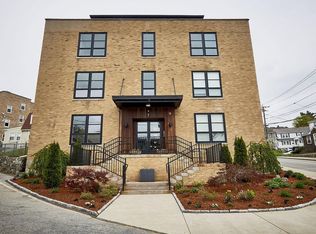 1 Saint Clare Rd APT 5, Medford, MA 02155