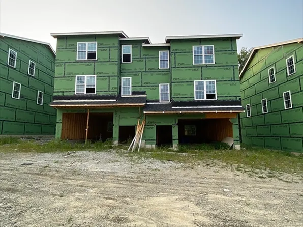 47-47R Yarnie #2A, Worcester, MA 01602