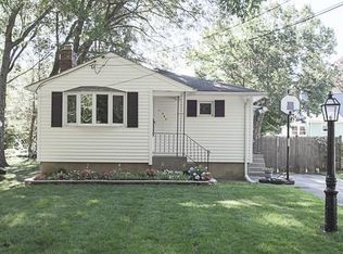 267 Prospect Hill Rd, Waltham, MA 02451