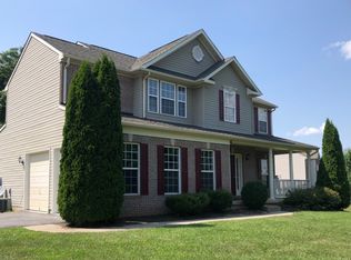 815 Crushed Apple Dr, Martinsburg, WV 25403