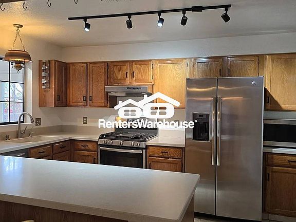 4th image of 8181 N Brookshire Ct