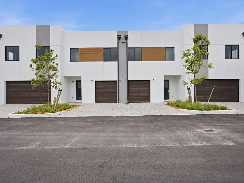 1st image of 1546 NW 1st Avenue