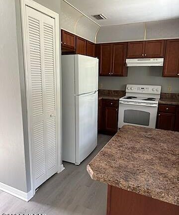 2nd image of 5808 Westport Dr