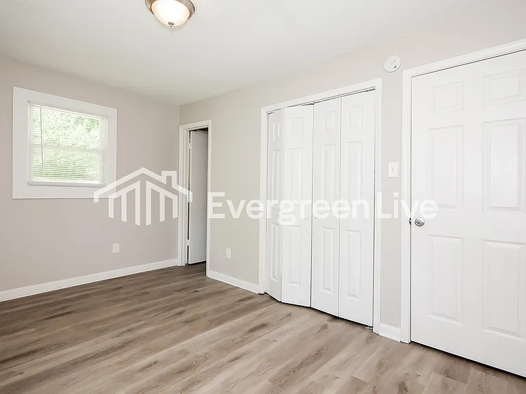 2031 Pine Dr — Photo 7