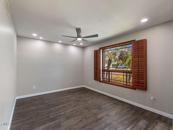 4th image of 13228 N 1ST Place