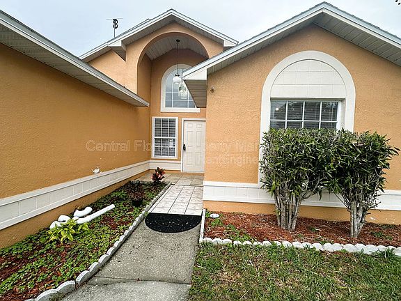 3rd image of 11818 Shotgate Ct