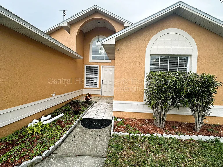 11818 Shotgate Ct — Photo 3