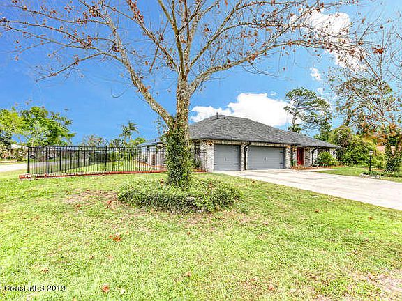 2nd image of 142 Palm Cir