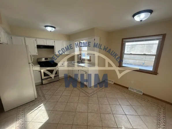 6578 N 73rd St, Milwaukee, WI 53223