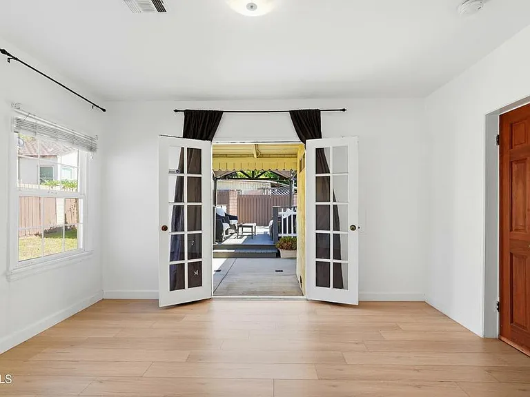 10734 Oro Vista Ave — Photo 15