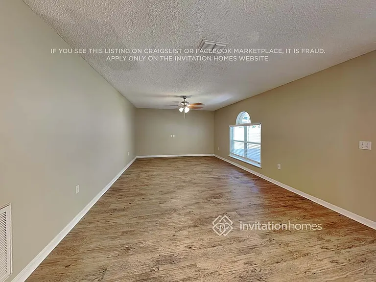 1754 Cornerview Ln — Photo 6