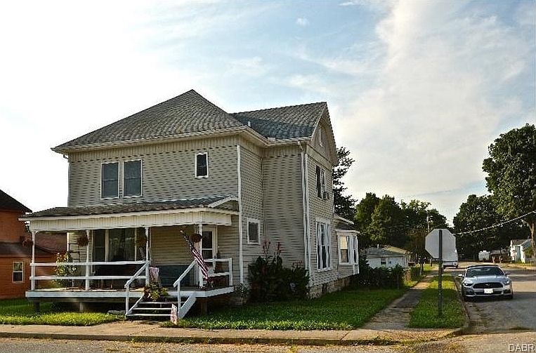 1st image of 111 Vine St