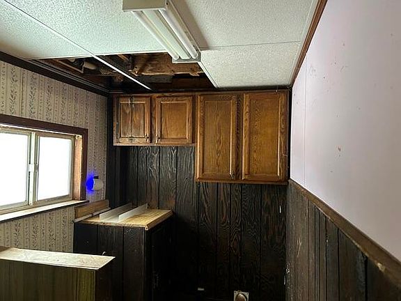 2nd image of 418 Als Rd