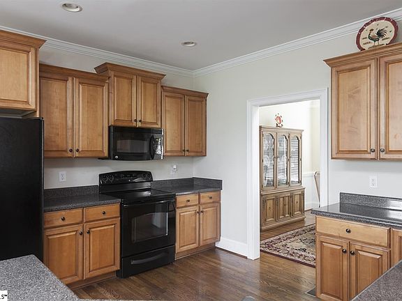4th image of 4 Glencreek Dr