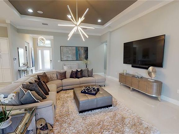 3rd image of 9041 Bernini Pl