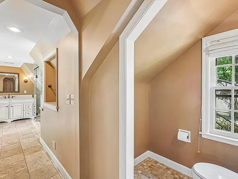 4227 York Ave N — Photo 9