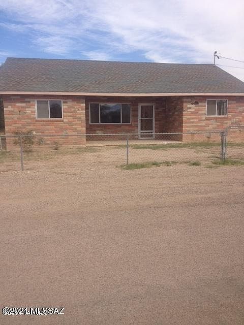 1st image of 1027 E Fenley Dr