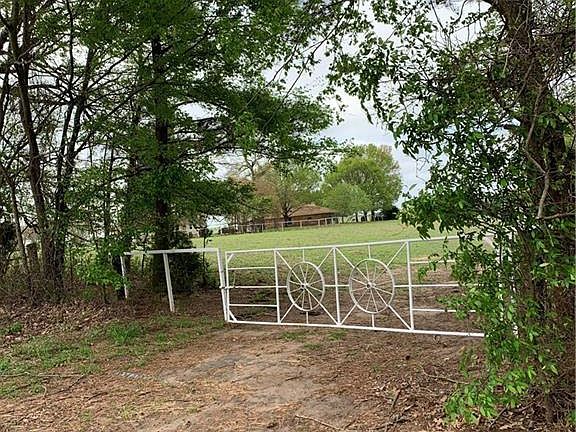 2nd image of 1837 Vz County Road 3206 Wills