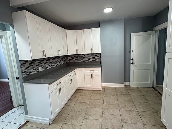 3rd image of 1507 E 94th St Floor 2