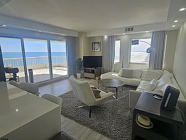 2nd image of 3101 Boardwalk #2312-1