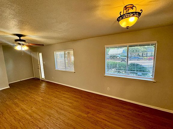 4th image of 2601 Aldford Dr