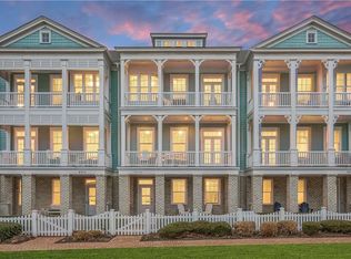 4152 E Beach Dr, Norfolk, VA 23518