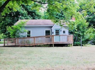 169 S Center St, Lowell, MI 49331