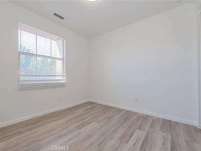 158 Damsel — Photo 21