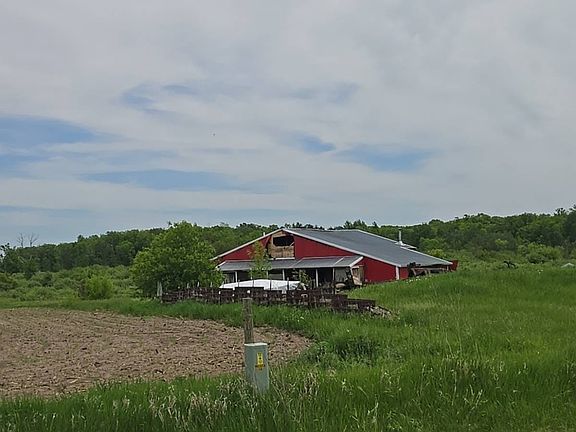 3rd image of 37118 County Highway 75