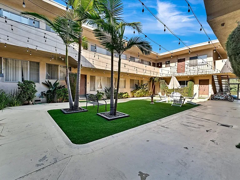 1831 Federal Ave #17 — Photo 9