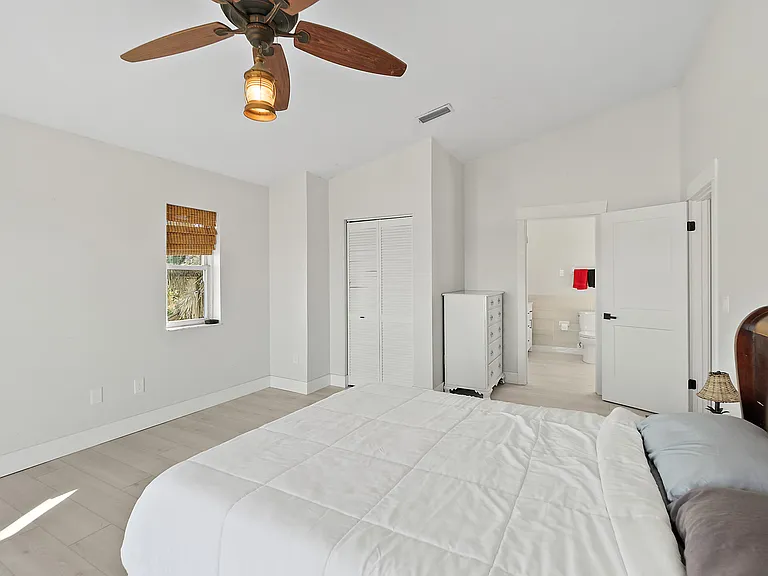 1335 N Central Ave — Photo 12