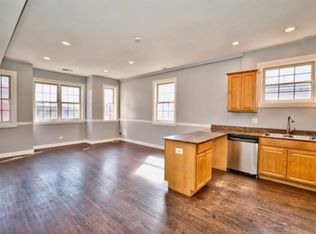 3112 W Warren Blvd, Chicago, IL 60612