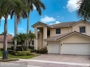 1619 Victoria Pointe Cir, Fort Lauderdale, FL 33327