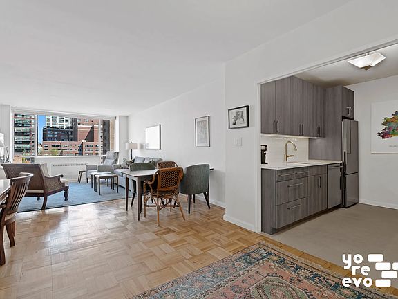 4th image of 333 E 69th St APT 10A