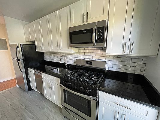 1st image of 89-20 Park Ln S #14B