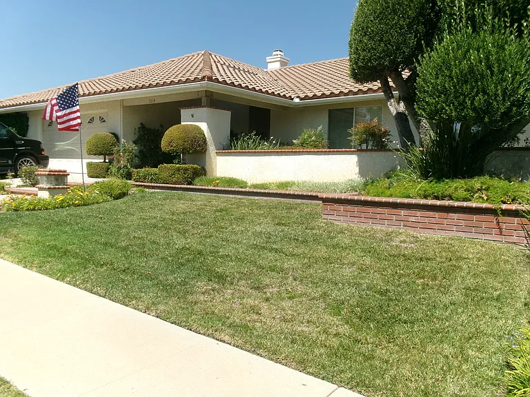 3114 N Springfield St — Photo 50