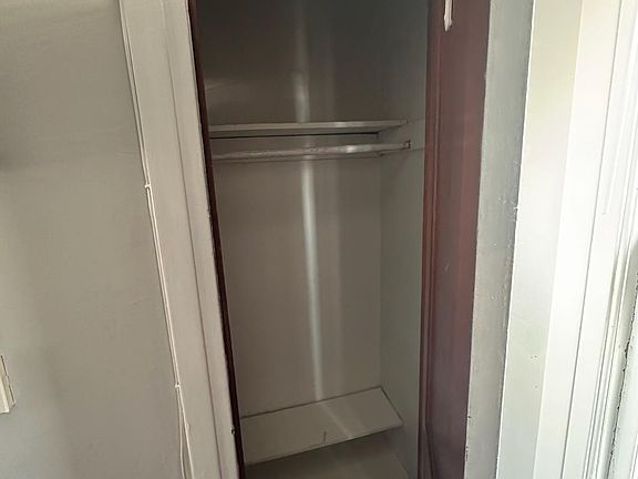 3rd image of 609 Park Ave #2