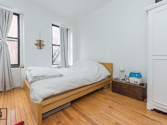 3rd image of 97 E 7th St APT 6B