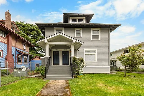 5530 N Haight Ave Photo 1