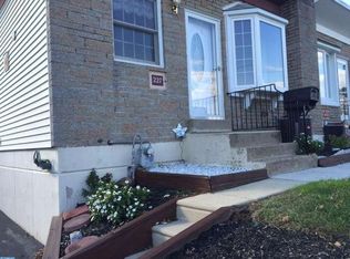 227 Acres Dr, Ridley Park, PA 19078